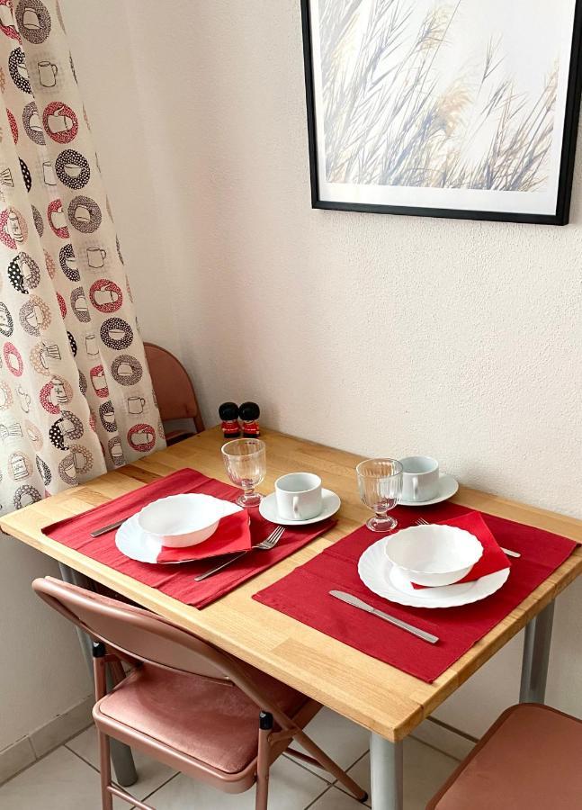 Stay In Aux, Feel At Home ! 2 Room Apartment Central Incl All You Need For 4 Person, 24H Check In, Pkw Parking Only Augsburgo Exterior foto