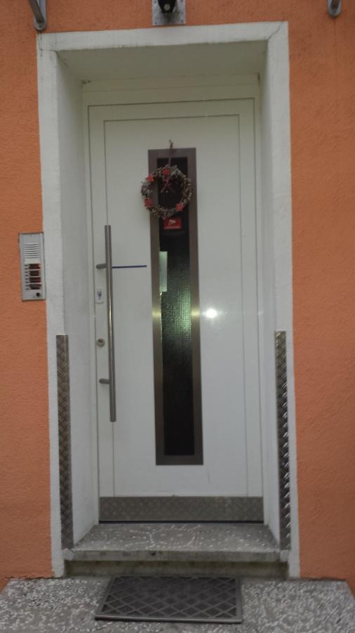 Stay In Aux, Feel At Home ! 2 Room Apartment Central Incl All You Need For 4 Person, 24H Check In, Pkw Parking Only Augsburgo Exterior foto